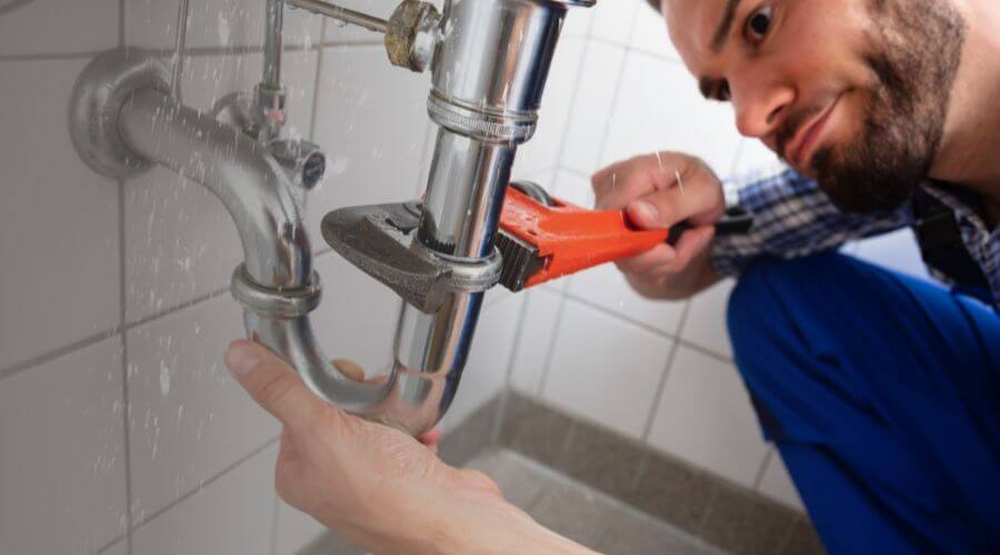 Professional clogged toilet repair services in Whiteside, MO